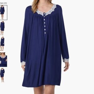 Eileen West navy blue short nightgown with white lace details Size small